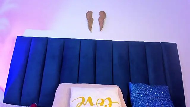 Anette  online show from March 2026 07:50:01 PM