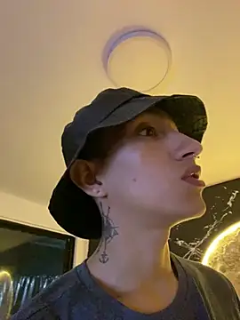 Snapshot of DereckCooperr chatting on December 2024 05:04:01 AM DereckCooperr online show from December 2024 05:04:01 AM