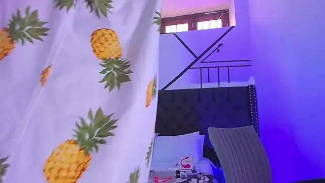 Snapshot of DereckCooperr chatting on January 2025 08:42:01 PM DereckCooperr online show from January 2025 08:42:01 PM