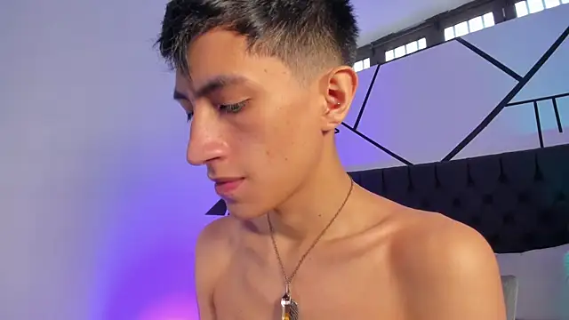 Snapshot of DereckCooperr chatting on March 2025 09:32:02 PM DereckCooperr online show from March 2025 09:32:02 PM