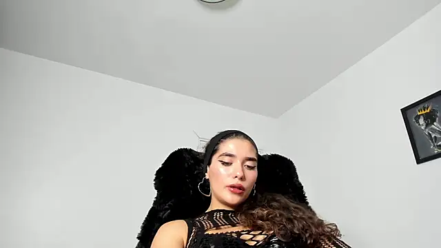 PortraitMarie online show from January 2025 05:56:01 PM