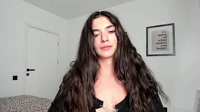 PortraitMarie online show from February 2025 11:49:01 PM