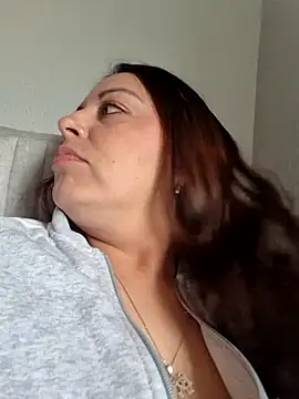 Snapshot of seherlatin chatting on April 2026 06:20:01 PM seherlatin online show from April 2026 06:20:01 PM