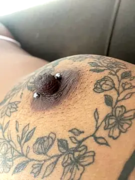 Snapshot of MariaLorenaah chatting on September 2025 04:32:01 PM MariaLorenaah online show from September 2025 04:32:01 PM