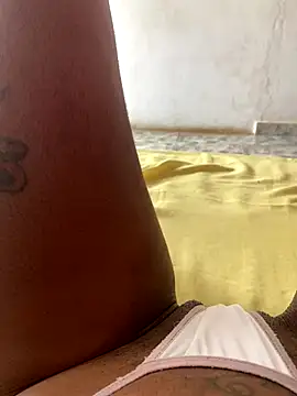 Snapshot of MariaLorenaah chatting on October 2025 04:04:01 PM MariaLorenaah online show from October 2025 04:04:01 PM