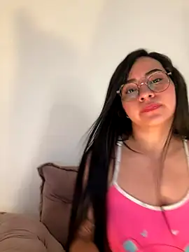 Snapshot of anniesweet02 chatting on November 2025 01:59:02 AM anniesweet02 online show from November 2025 01:59:02 AM