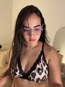 anniesweet02 online show from May 2026 01:19:01 PM