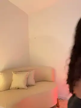 anniesweet02 online show from June 2026 10:59:01 PM