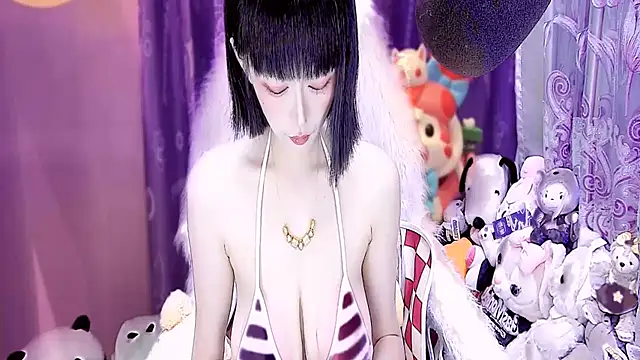 Snapshot of kumamon- chatting on October 2025 02:18:02 PM kumamon- online show from October 2025 02:18:02 PM