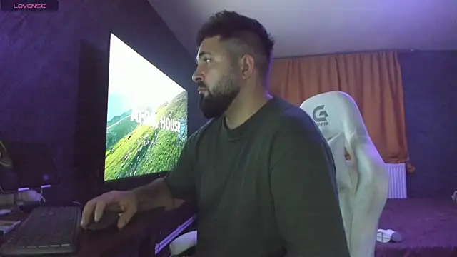 Eduu2322 online show from November 2025 09:59:01 PM