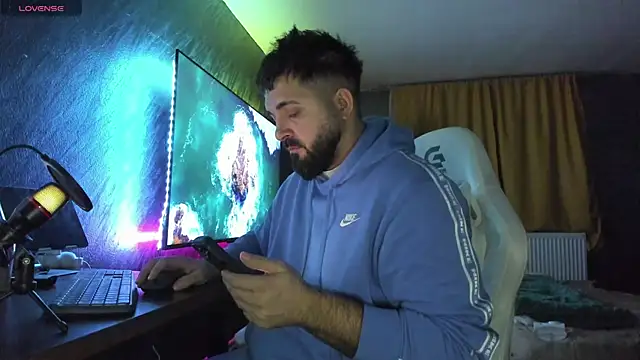 Eduu2322 online show from December 2025 09:34:02 PM