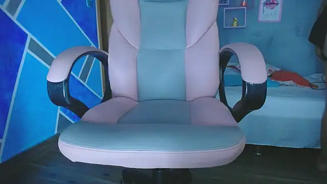 MeganMilF2 online show from February 2025 10:11:01 PM