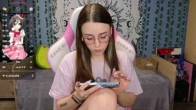 Snapshot of Sweet_frosti chatting on January 2025 03:22:01 AM Sweet frosti online show from January 2025 03:22:01 AM