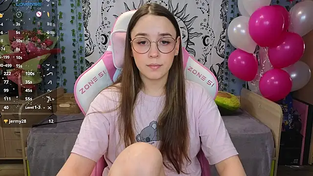 Snapshot of Sweet_frosti chatting on January 2025 07:15:01 AM Sweet frosti online show from January 2025 07:15:01 AM