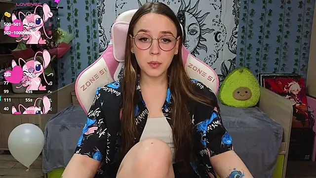 Snapshot of Sweet_frosti chatting on February 2025 02:19:01 AM Sweet frosti online show from February 2025 02:19:01 AM