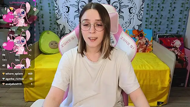 Snapshot of Sweet_frosti chatting on February 2025 06:04:01 AM Sweet frosti online show from February 2025 06:04:01 AM