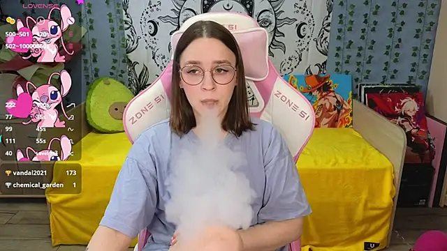 Snapshot of Sweet_frosti chatting on February 2025 05:13:01 AM Sweet frosti online show from February 2025 05:13:01 AM