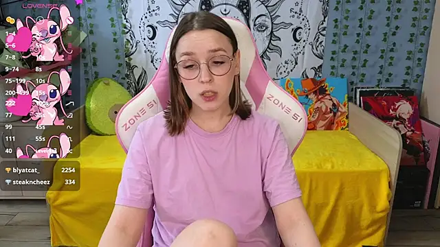 Snapshot of Sweet_frosti chatting on March 2025 05:33:02 AM Sweet frosti online show from March 2025 05:33:02 AM