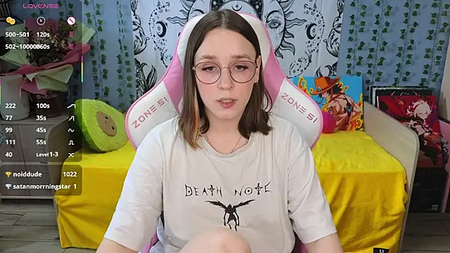 Snapshot of Sweet_frosti chatting on March 2025 05:42:02 AM Sweet frosti online show from March 2025 05:42:02 AM