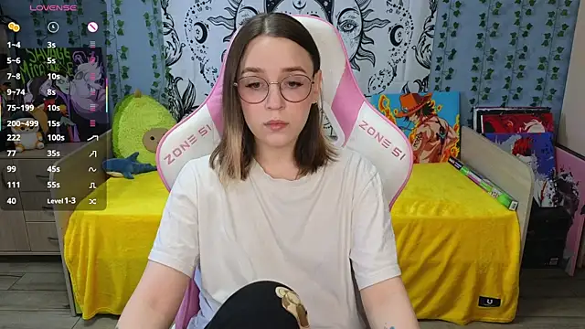 Snapshot of Sweet_frosti chatting on March 2025 02:31:02 AM Sweet frosti online show from March 2025 02:31:02 AM