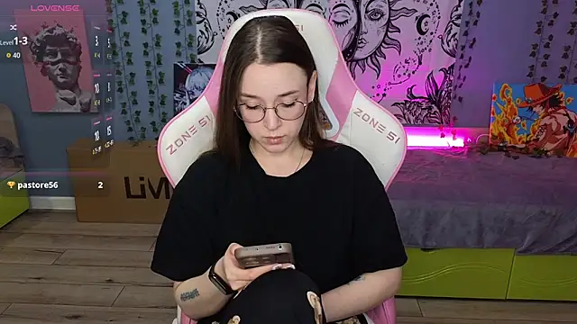 Snapshot of Sweet_frosti chatting on September 2025 03:30:02 AM Sweet frosti online show from September 2025 03:30:02 AM