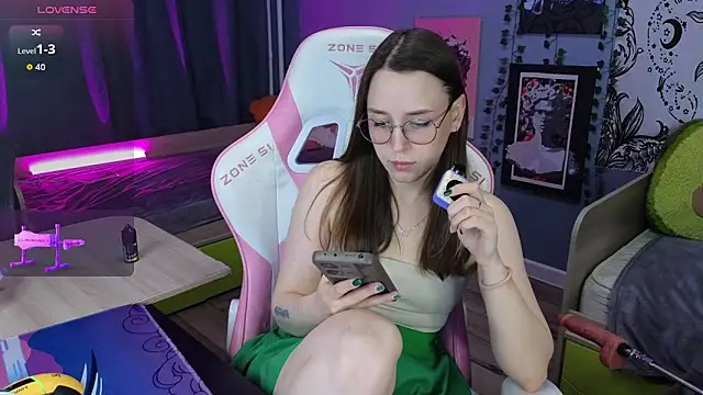 Snapshot of Sweet_frosti chatting on January 2026 03:23:01 AM Sweet frosti online show from January 2026 03:23:01 AM