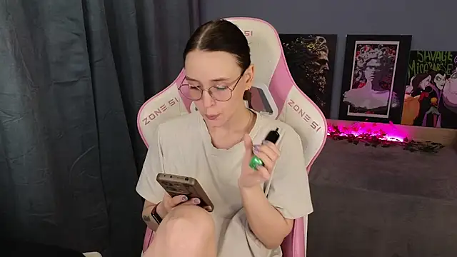 Sweet frosti online show from May 2026 03:22:02 AM