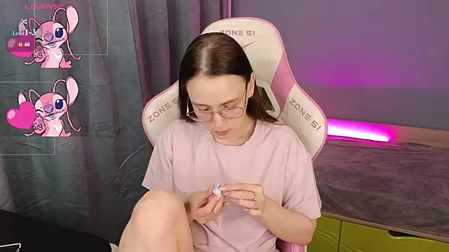 Sweet frosti online show from June 2026 03:22:01 AM