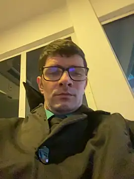 Juliano2289 online show from May 2026 08:28:01 PM