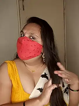 Snapshot of Love-priya chatting on January 2025 04:49:02 PM Love-priya online show from January 2025 04:49:02 PM