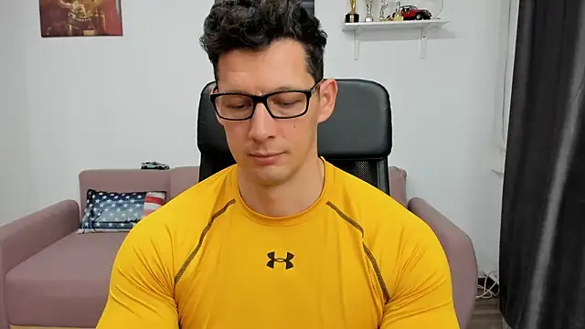 Snapshot of BrutusK08 chatting on December 2024 07:15:02 AM BrutusK08 online show from December 2024 07:15:02 AM