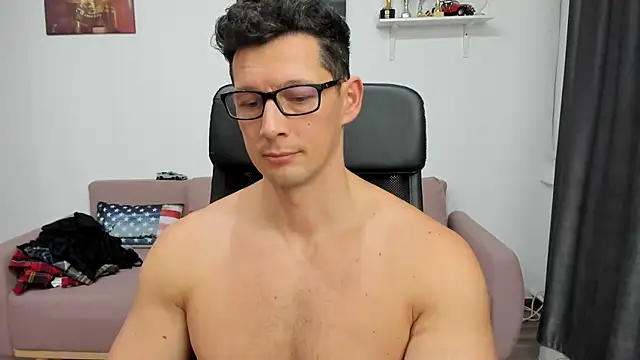 Snapshot of BrutusK08 chatting on December 2024 04:27:02 PM BrutusK08 online show from December 2024 04:27:02 PM