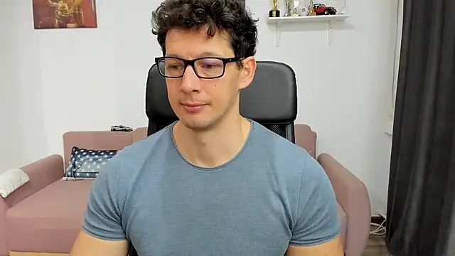 Snapshot of BrutusK08 chatting on January 2025 05:54:02 AM BrutusK08 online show from January 2025 05:54:02 AM