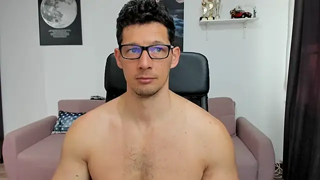 Snapshot of BrutusK08 chatting on March 2025 07:10:01 AM BrutusK08 online show from March 2025 07:10:01 AM