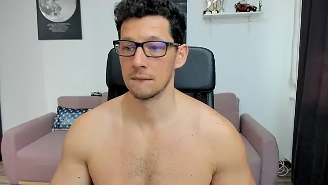 Snapshot of BrutusK08 chatting on March 2025 07:09:02 AM BrutusK08 online show from March 2025 07:09:02 AM