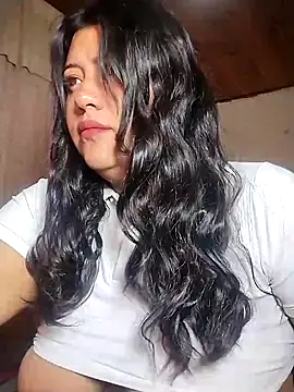 KATYGONZALEZ online show from May 2026 10:20:02 AM