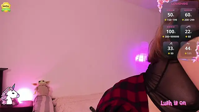 Snapshot of EvaUniporn chatting on October 2025 02:40:02 PM EvaUniporn online show from October 2025 02:40:02 PM