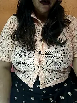 Snapshot of CUTE_SOPHIA- chatting on December 2024 06:45:02 PM CUTE SOPHIA- online show from December 2024 06:45:02 PM