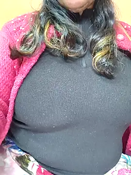 Snapshot of CUTE_SOPHIA- chatting on December 2024 09:43:01 PM CUTE SOPHIA- online show from December 2024 09:43:01 PM