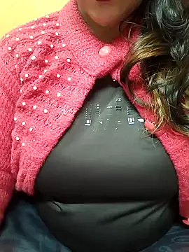 Snapshot of CUTE_SOPHIA- chatting on January 2025 06:49:01 PM CUTE SOPHIA- online show from January 2025 06:49:01 PM