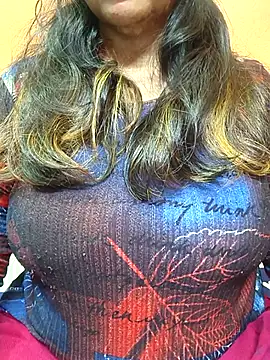 Snapshot of CUTE_SOPHIA- chatting on February 2025 07:02:02 PM CUTE SOPHIA- online show from February 2025 07:02:02 PM