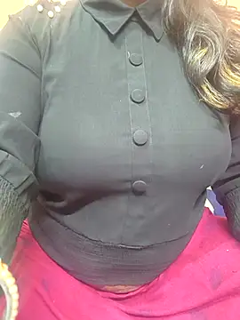 Snapshot of CUTE_SOPHIA- chatting on February 2025 07:36:01 PM CUTE SOPHIA- online show from February 2025 07:36:01 PM