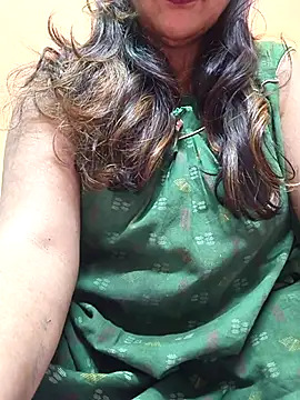 Snapshot of CUTE_SOPHIA- chatting on March 2025 05:33:02 AM CUTE SOPHIA- online show from March 2025 05:33:02 AM