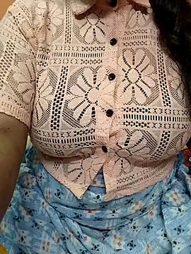 Snapshot of CUTE_SOPHIA- chatting on September 2025 10:15:01 AM CUTE SOPHIA- online show from September 2025 10:15:01 AM