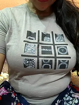 CUTE SOPHIA- online show from May 2026 02:53:02 AM