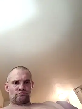 Snapshot of littleChop33 chatting on February 2026 01:23:02 AM littleChop33 online show from February 2026 01:23:02 AM