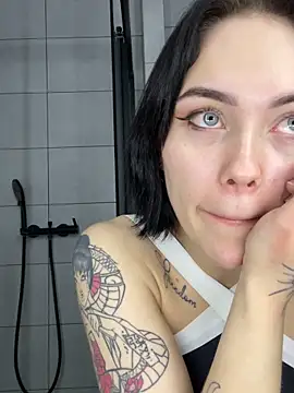 Snapshot of GroteskJane chatting on April 2026 12:31:01 PM GroteskJane online show from April 2026 12:31:01 PM