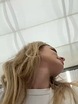 EvieEvans online show from March 2025 05:02:01 PM