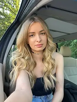 EvieEvans online show from May 2026 04:15:01 PM