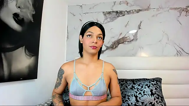 emily lady20 online show from June 2026 04:04:02 AM